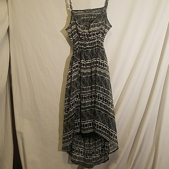 Final BRANDY MELVILLE B & W Dress w/back cut out, - Picture 1 of 4